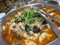 -何哥鲜鱼餐厅(龙湖花园店)