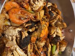 -七欣天香辣蟹火锅(闵行浦江欢乐颂店)