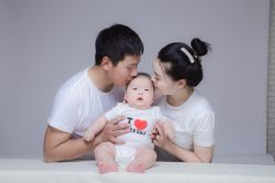 -咔咔儿童摄影馆