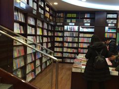 -新华书店(泉城路店)