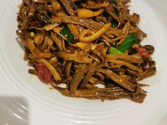 -丹江口渔村·湘味厨房(桃园店)