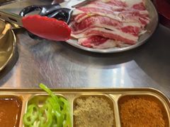 -胡悦里韩式烤肉(芝罘万达广场店)
