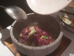 石锅牛肉-五稻厨房粤西菜(新闻店)