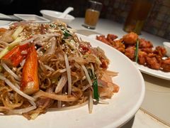 xo酱海鲜炒出前一丁面-肥仔文澳门猪骨煲(南京西路店)