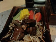 -穹六人间 people 6(岳阳路店)