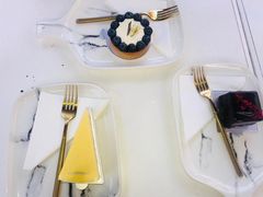 -UNI UNI(环亚凯瑟琳店)