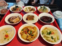 -蓝田九大碗民俗食府(蓝田店)