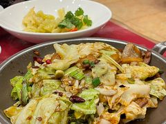 手撕包菜-侬佳蒸菜馆(听潮店)