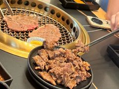 -極屋鮨牛 · 烧肉酒场(时代C馆店)