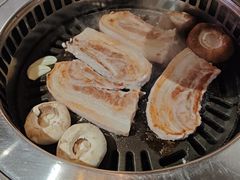 -香猪坊韩国烤肉专属门店(魏公村店)