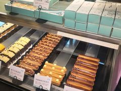 榛子闪电泡芙-Dough&Joe团憩(瑞虹天地月亮湾店)