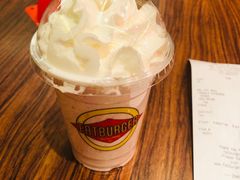 草莓味奶昔-FATBURGER 特富客汉堡(外交公寓店)
