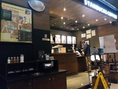 -星巴克(西藏路店)