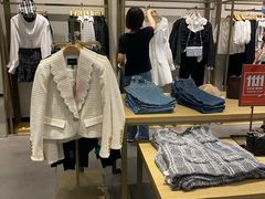 -URBAN REVIVO(佛山南海万达广场店)