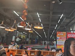 -零重力蹦床空间·滑梯·海洋球·团建(奥特莱斯店)