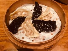 牛肝菌蒸饺-云海肴·汽锅鸡·云南菜(天山百盛优客店)