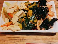 -平娃三宝烧烤·面食(南小街店)