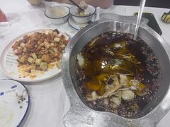 -鑫巴蜀小镇 · 水煮鱼专研店(玉桥店)