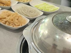 -光头药膳鸡(莱茵小镇店)