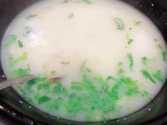 -海大大蒸汽海鲜餐厅·粤菜·特色小炒(欢乐颂店)