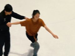 -正佳冰河湾真冰滑冰场