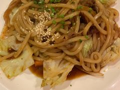 日式牛肉炒乌冬面-玛格萝妮比萨屋(陆家浜路店)
