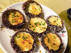 -三亚火车头万人海鲜广场