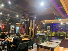 大堂-喝丢一只鞋海鲜烧烤·海肠捞饭(东关街店)
