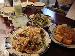 -Cuc Gach Quan Restaurant