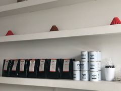 -UNI UNI(环亚凯瑟琳店)