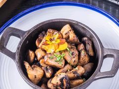 黑松露炒蘑菇-C&R西班牙餐厅