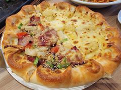 金枕榴莲多多比萨-必胜客(金凤店)