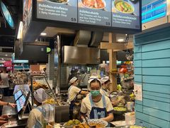 -Pier 21 (Terminal 21 Asok)