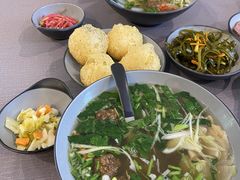 -汗腾格里·风味餐厅(新疆驻京办店)
