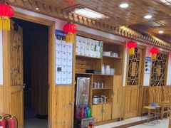 -屯老二农家铁锅炖·行业领军者(梅江店)