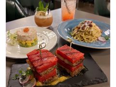 -Oasis Bar & Grill