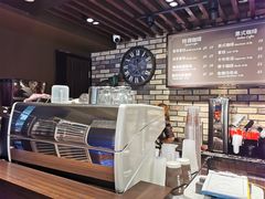 -红跑车蛋糕世界(清江路店)