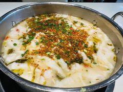 -德林酸菜鱼火锅(南丹店)