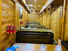 -老东镇啤酒屋海鲜加工·蒸汽海鲜·海鲜烧烤(台东店)