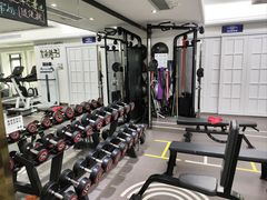 -简·无界健身工作室·运动康复·体态(石厦店)
