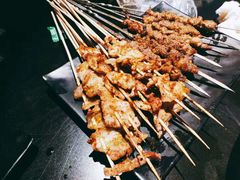 -西街夜油条·麻团包乌饭