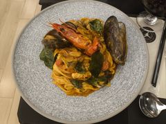 -Mark&Mars Restaurant