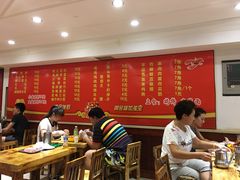 -刘一龙虾(数码路店)