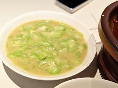 -阿瓦山寨·湘菜现炒·剁椒鱼头王(咸阳总店)