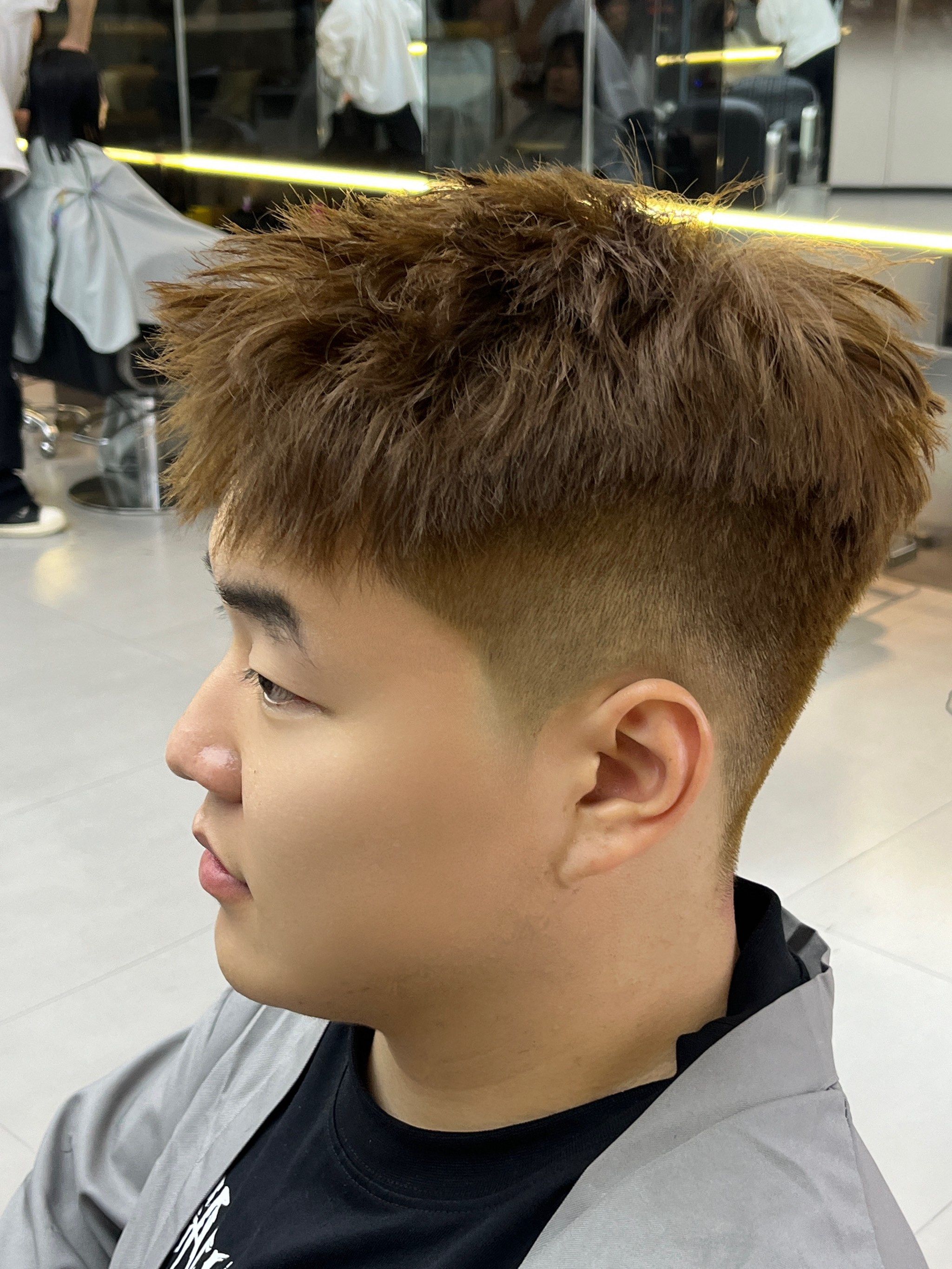 打造潮流男发型
