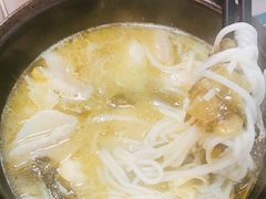 -灵芝妹子海鲜米线(瓦房店新玛特店)