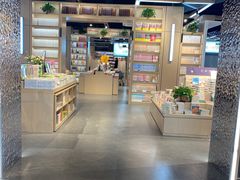 -新华书店(泉城路店)