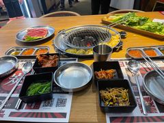 -青瓦炭韩潮烤肉(花园道店)