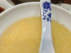 -老天桥酱肉烧饼夹肘子(天桥店)