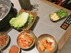 -草家酱蟹炭火烤肉店(珲春南路一店)